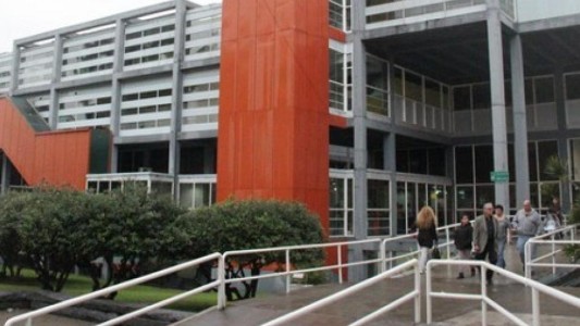 Denuncian que el Hospital Durand "está desbordado"