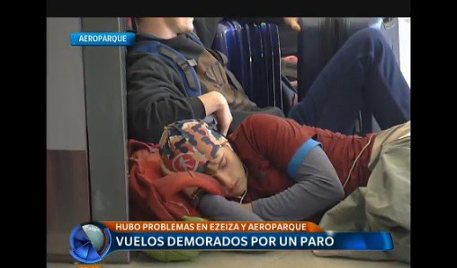 Levantan el paro de maleteros y se reanudan los vuelos