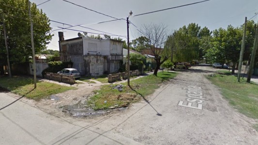 Robaron un auto con una beba de 45 días y la tiraron a la vereda