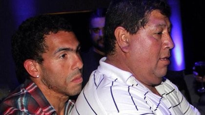 El padre de Tevez tiene coronavirus y está en terapia intensiva
