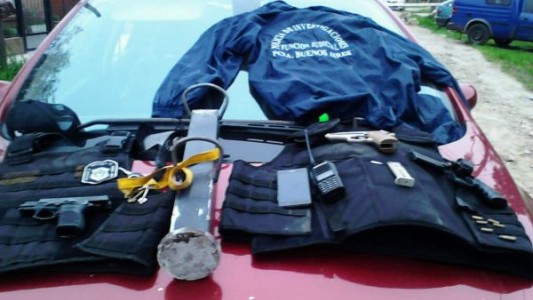 Detienen dos falsos policías luego de una persecución y tiroteo en Pablo Nogues