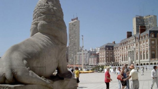 Fin de semana largo: más turistas pero menos consumo