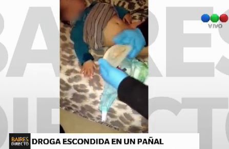 Escondían droga en el pañal de un bebé