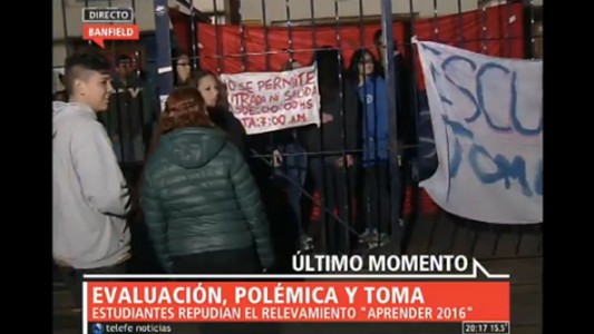 Evaluación, polémica y toma