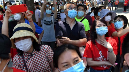 En China pagaron 300 mil dólares por un número de teléfono "de la suerte"