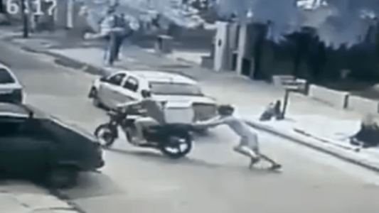 Repartidores en peligro: "Después de las 6 es tierra de nadie y lidiamos con los delincuentes"