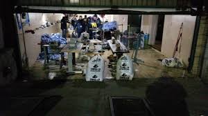 Rescatan a un bebé apropiado por los dueños de un taller textil en Flores