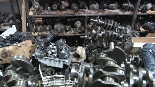 Desbarataron un desarmadero clandestino en Villa Crespo