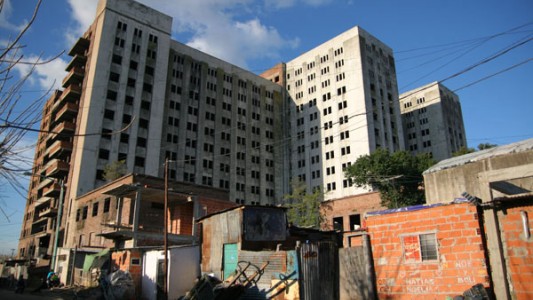 Ciudad Oculta: mataron a un hombre para robarle 200 pesos y la SUBE