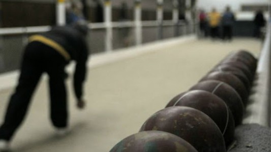 Habilitan bochas, tejo, patín, pool y bowling en Bahía Blanca