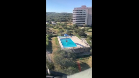 Las piletas de los hoteles cordobeses, aliadas en el combate contra el fuego