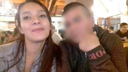 Horror en Ezeiza: le dio 18 puñaladas a su ex mujer delante de sus hijos