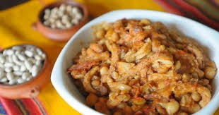 Rompió la cuarentena en un restaurante clandestino, pagó 1.300 pesos un mondongo y se volvió viral