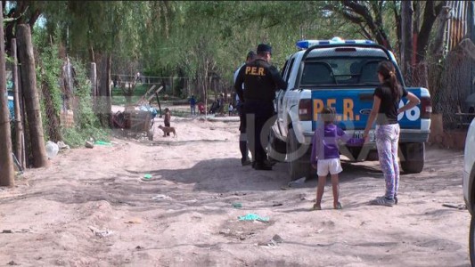 Le amputaron el dedo a una cocinera para robarle el anillo