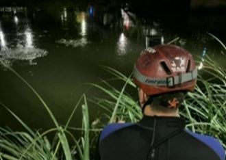 Cayó un auto al Riachuelo: murió el ocupante