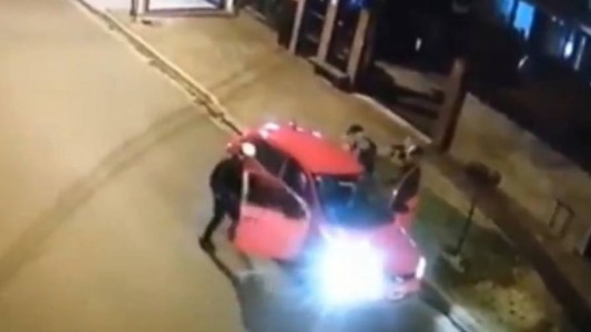 Isidro Casanova: esperaban al mecánico en la calle y les robaron el auto