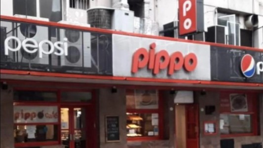Los gastronómicos protestan frente a restaurantes Pippo y Chiquilín