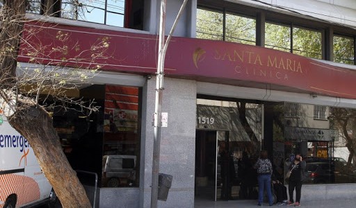 Denuncian a una clínica en Mendoza por errores en la entrega de fallecidos