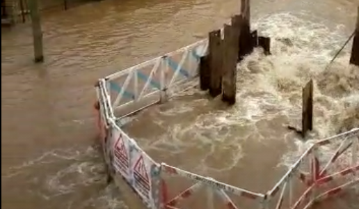 Denuncian cortes de agua tras rotura de caño maestro en Carapachay
