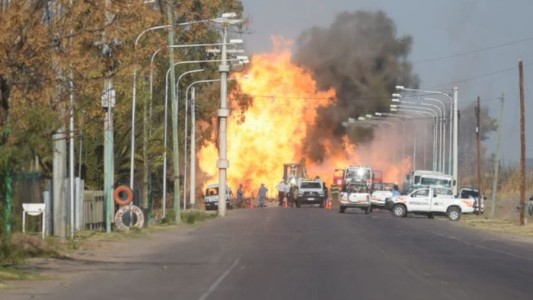 Impresionante incendio tras una fuga de gas en Fray Luis Beltrán