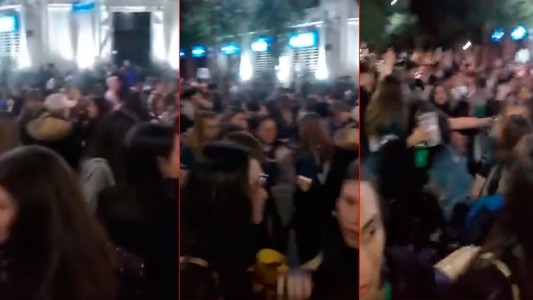 Video: Cientos de jóvenes recorrieron las calles de Chajarí en vísperas del Día del Estudiante