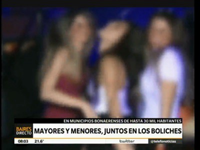 Adultos y menores, juntos en boliches