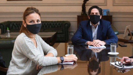 "Hay que volver a la presencialidad": gobierno porteño quiere clases en patios en octubre