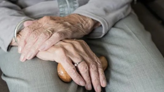 Confirman medida cautelar a favor de pensionada a quien le aplicaban el Impuesto a las Ganancias