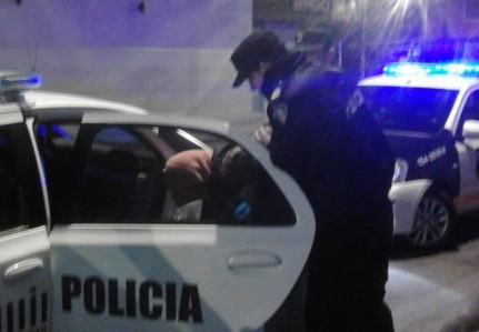 Detuvieron a un profesor de kick boxing acusado de violar a una menor en su gimnasio