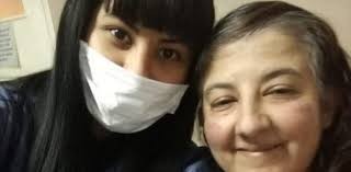 Video estremecedor: la joven que por el coronavirus perdió a sus padres, su tío y su abuela en 20 días