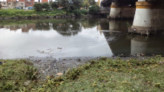 Juicio oral para seis prefectos por torturas y fingir ejecución de un padre e hijo