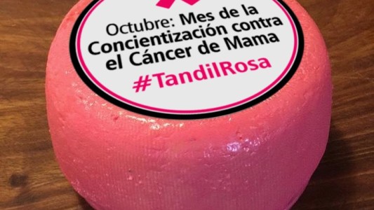 Los quesos de Tandil se pintan de rosa para concientizar sobre el cáncer de mama