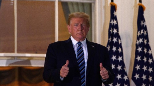 Donald Trump abandonó el hospital y volvió a la Casa Blanca