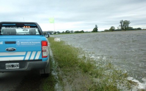 Más de 400 evacuados, dos desaparecidos y rutas cortadas por el temporal en Buenos Aires