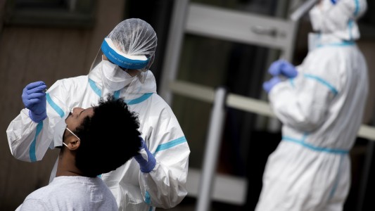 Italia endurece las restricciones frente al aumento de contagios de coronavirus