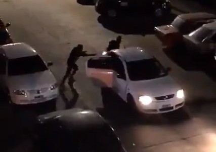 Video: vecinos echaron a delincuentes a piedrazos cuando intentaban asaltar un auto
