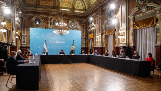 Kicillof presentó la primera escuela sindical de género en el país