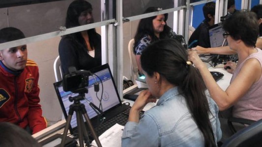 El DNI podrá obtenerse en el interior del país en un plazo de 48 a 72 horas