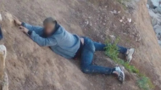Mar del Plata: rescataron a una pareja que había caído a los acantilados