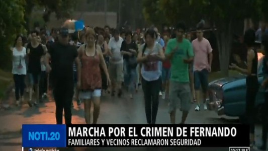 Marcharon para pedir justicia por el joven asesinado en Isidro Casanova