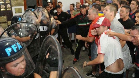 Revocan el ascenso del comisario removido tras el crimen de Brian en Flores