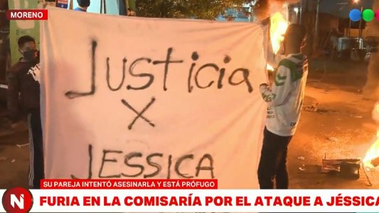 Las hermanas de Jessica piden que atrapen al hombre que le disparó delante de sus hijos