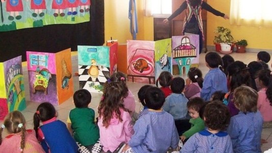 Docentes privados rechazan protocolos para reaperturas de salas porteñas de cinco años