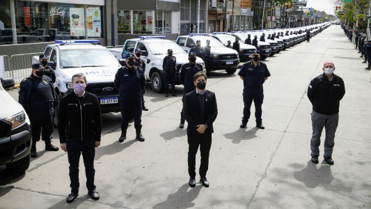 Inseguridad: Kicillof entregó 60 patrulleros y 300 cámaras de vigilancia para Esteban Echeverría