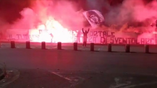 En Nápoles ya festejan el cumpleaños de Maradona