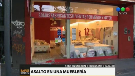 Asaltaron una mueblería