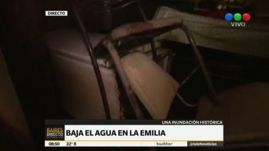 La Emilia: Comienzan las tareas de limpieza en las viviendas