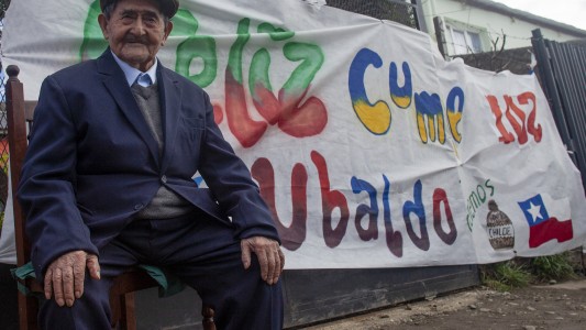Don Ubaldo cumplió 102 años y lo sorprendieron con mariachis y serenatas