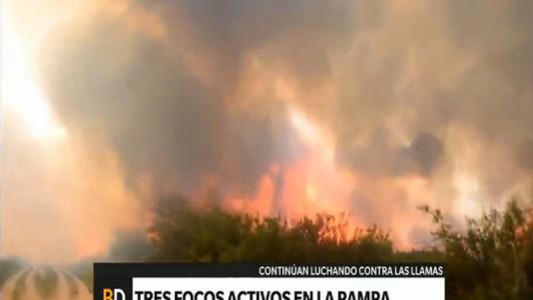 La Pampa: combaten tres focos activos