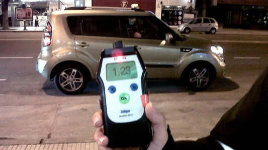 Tras la reapertura de bares porteños, vuelven los controles de alcoholemia